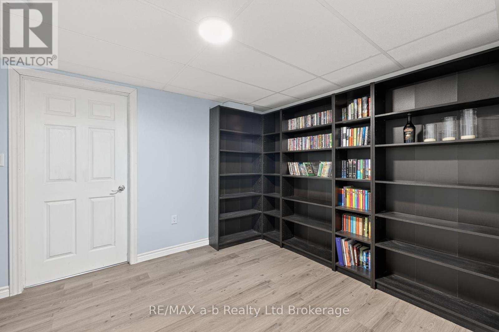 346 Riverview Drive, Strathroy-Caradoc (Ne), Ontario  N7G 4B7 - Photo 25 - X13018228