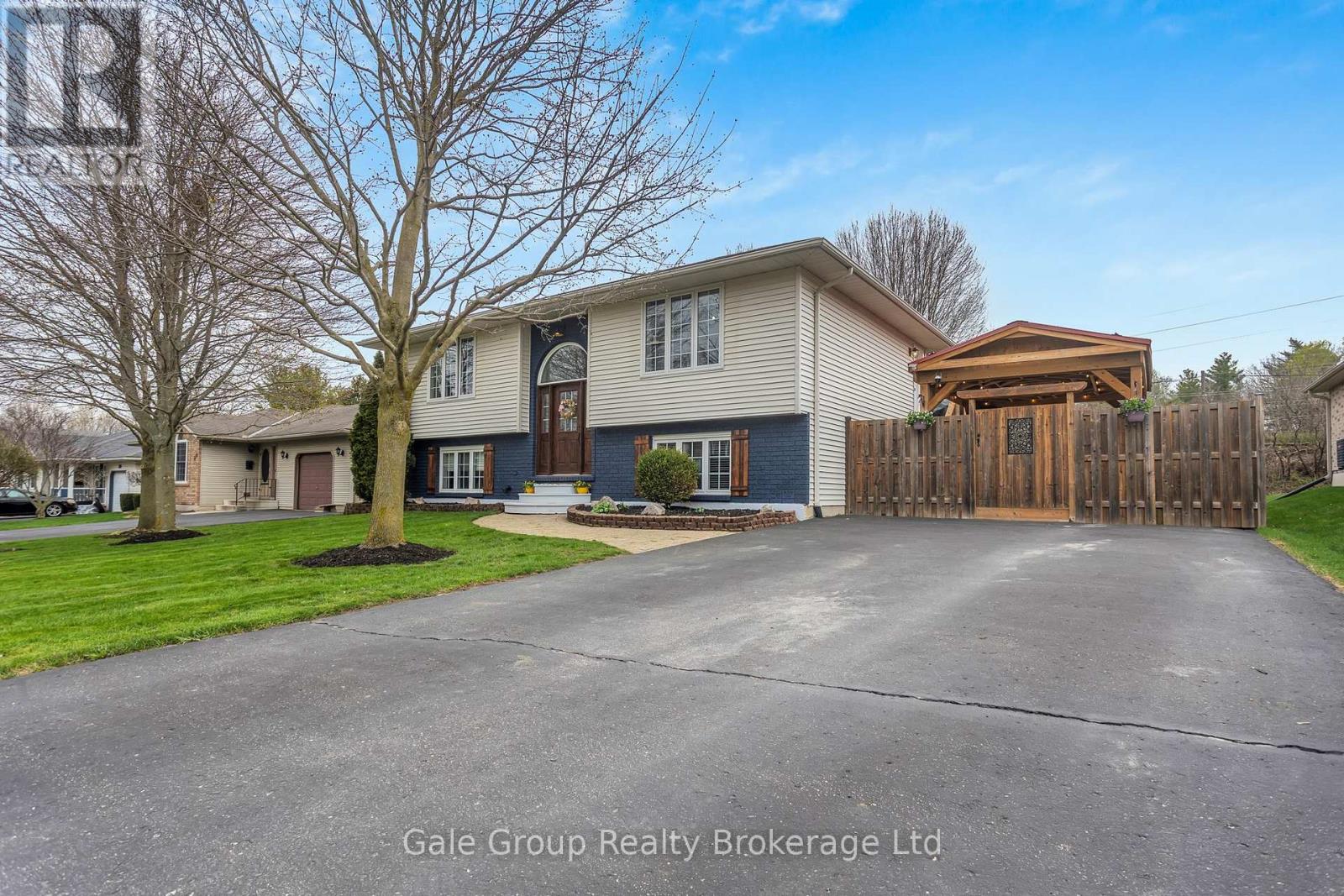 22 Lorraine Avenue, Tillsonburg, Ontario  N4G 4V3 - Photo 4 - X13018246