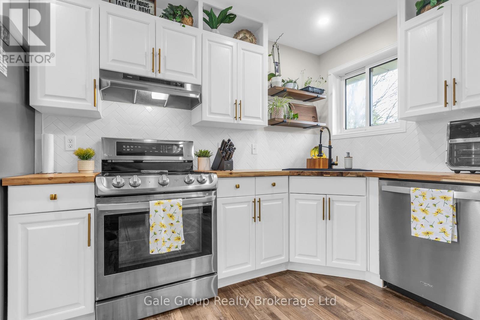 22 Lorraine Avenue, Tillsonburg, Ontario  N4G 4V3 - Photo 8 - X13018246