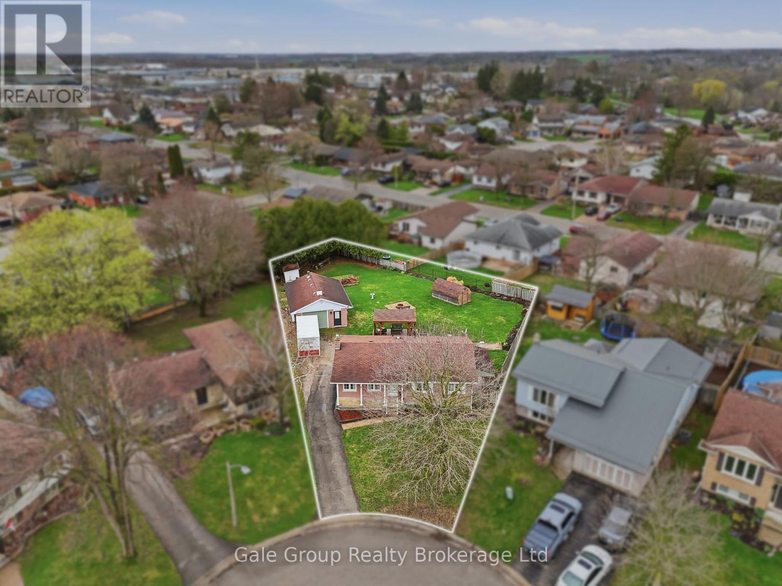 3 Larch Place, Ingersoll (Ingersoll - South), Ontario  N5C 3S6 - Photo 2 - X13018408