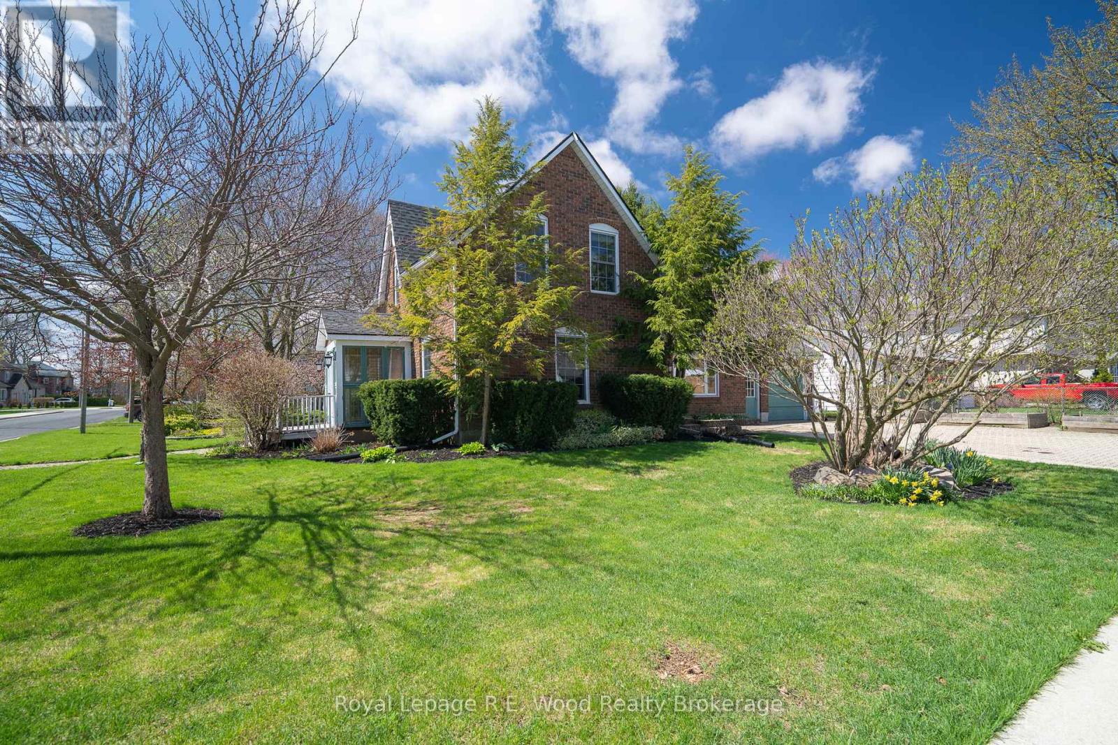 23 Spruce Street W, Aylmer, Ontario  N5W 1B2 - Photo 5 - X13018952