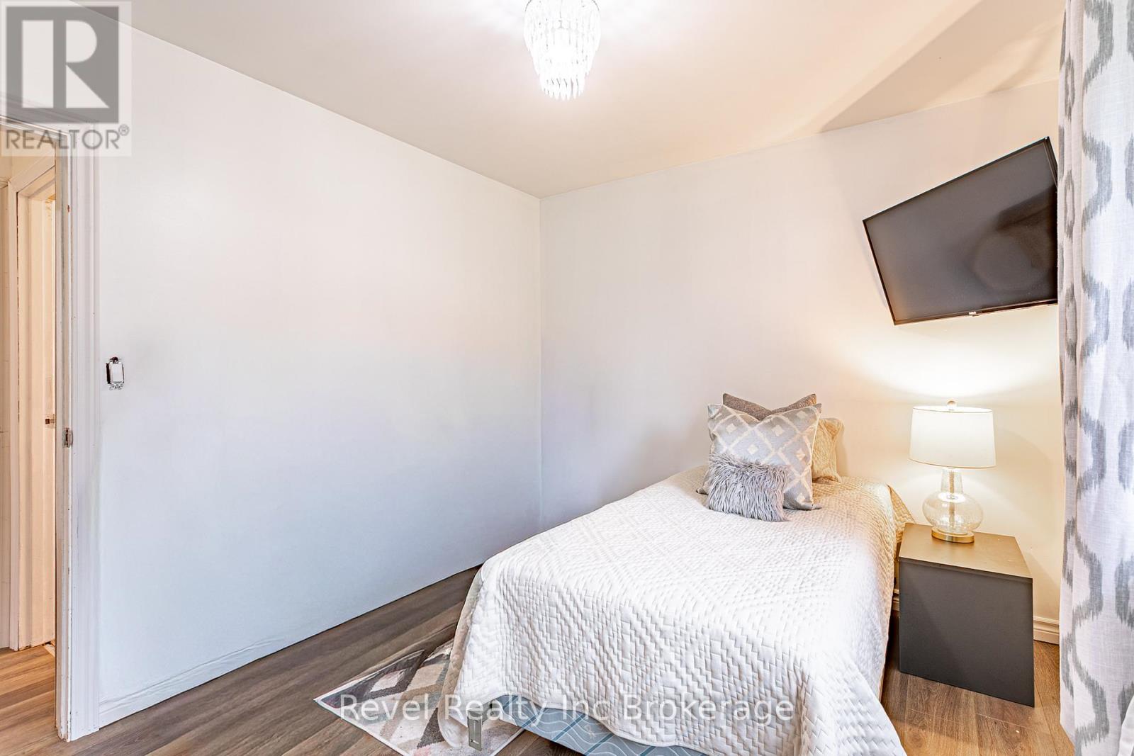 19 Dufferin Street, Ingersoll (Ingersoll - South), Ontario  N5C 2E5 - Photo 14 - X13019780