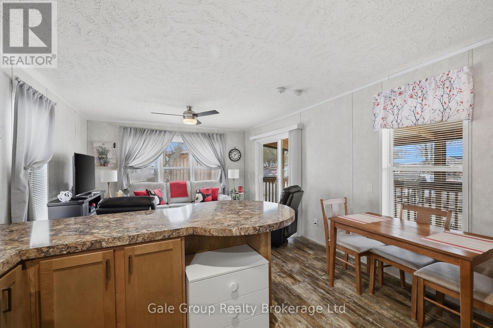 Unit 202 - 99 Fourth Concession Road, Brant (Burford), Ontario  N0E 1A0 - Photo 11 - X13020310