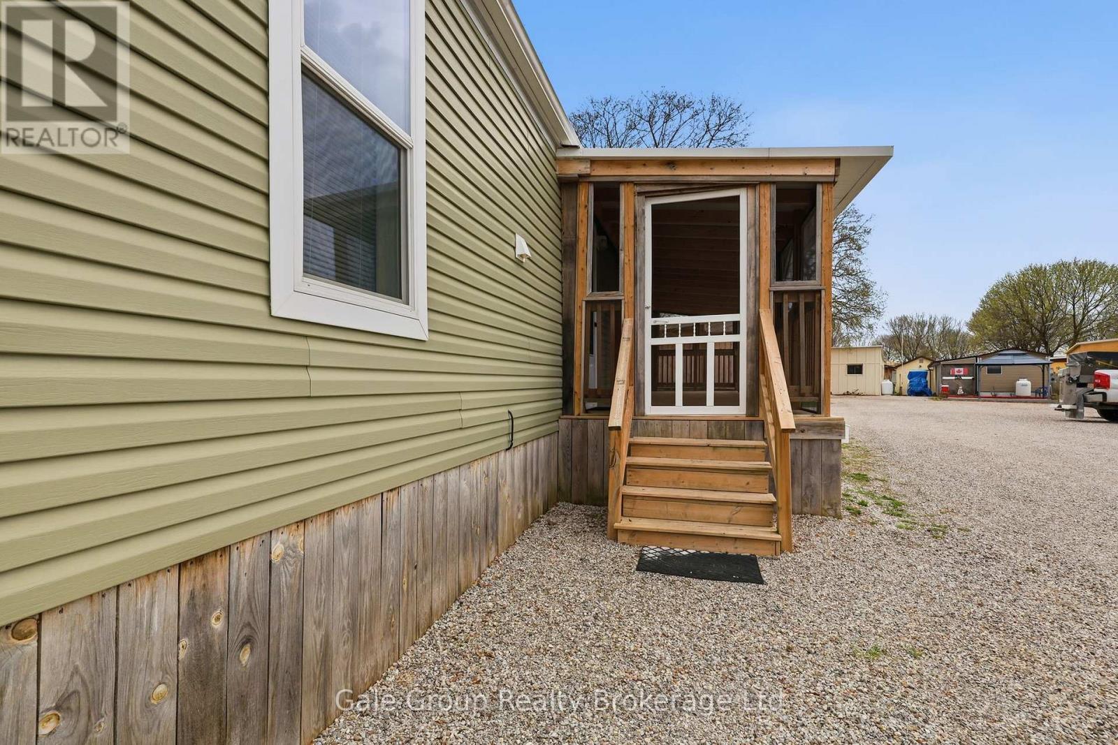 Unit 202 - 99 Fourth Concession Road, Brant (Burford), Ontario  N0E 1A0 - Photo 5 - X13020310