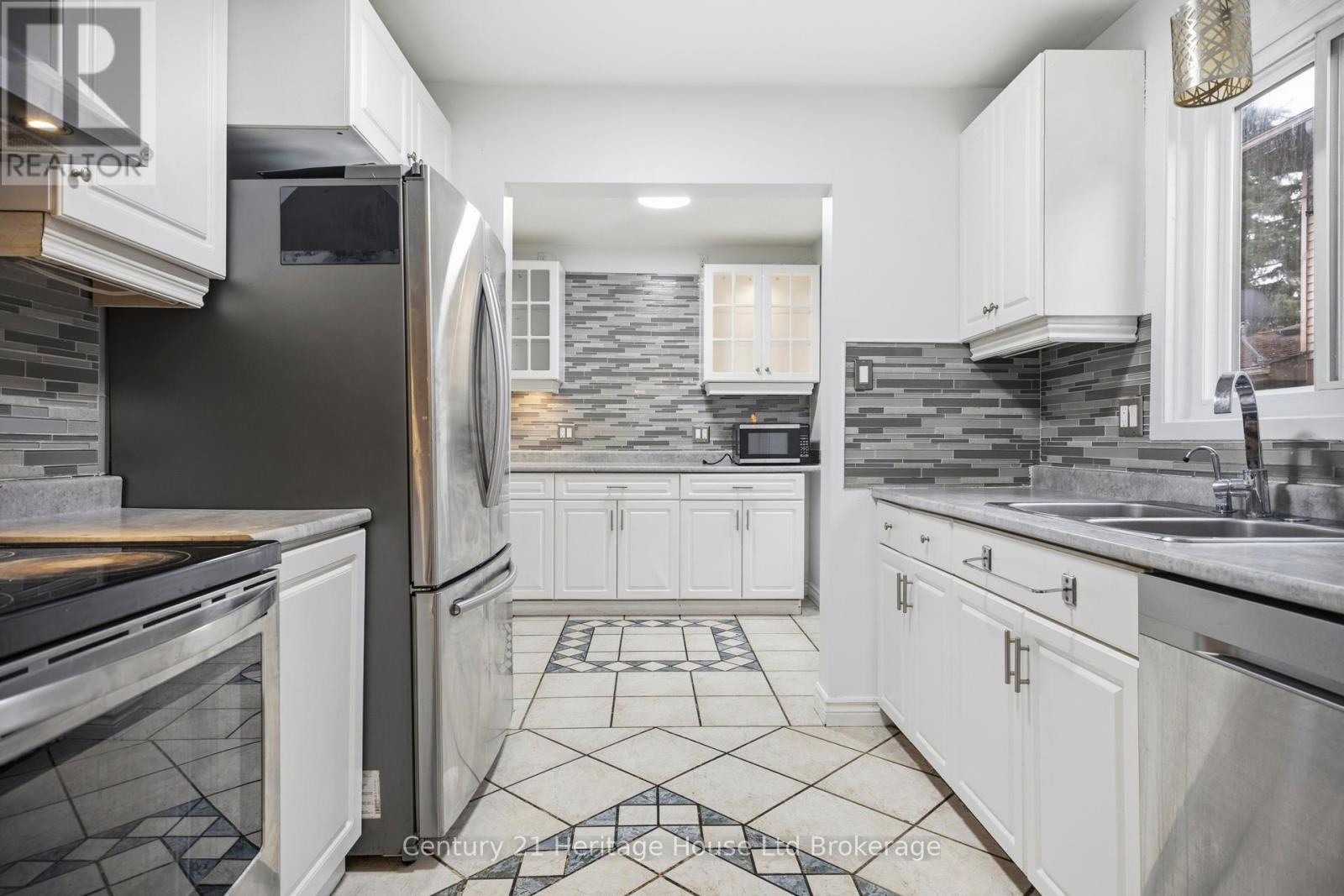 728 Norwood Avenue, London East (East A), Ontario  N5Y 4M7 - Photo 9 - X13020636