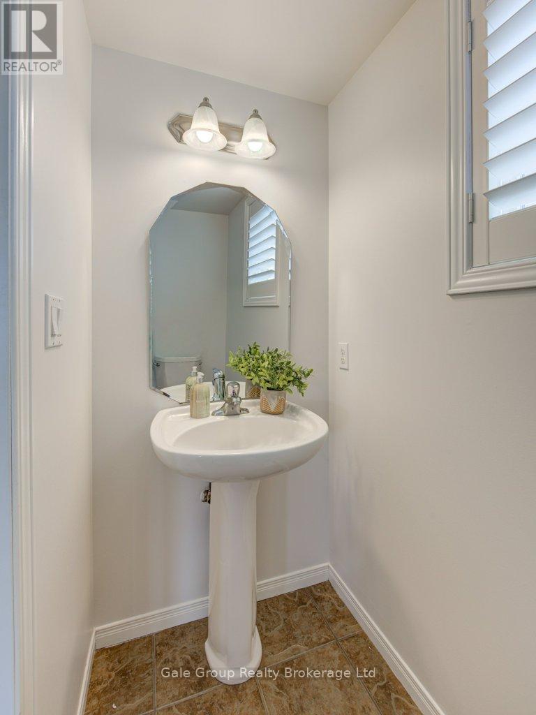 386 Fairway Road, Woodstock (Woodstock - North), Ontario  N4T 0E1 - Photo 8 - X13020716