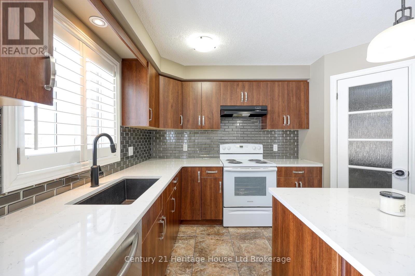 427 Champlain Avenue, Woodstock (Woodstock - South), Ontario  N4V 0B3 - Photo 14 - X13020930