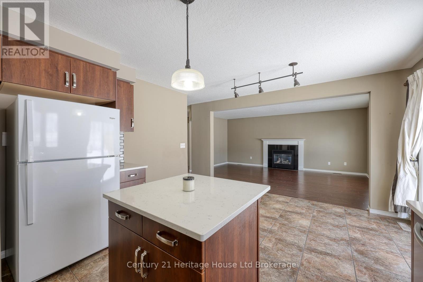 427 Champlain Avenue, Woodstock (Woodstock - South), Ontario  N4V 0B3 - Photo 16 - X13020930