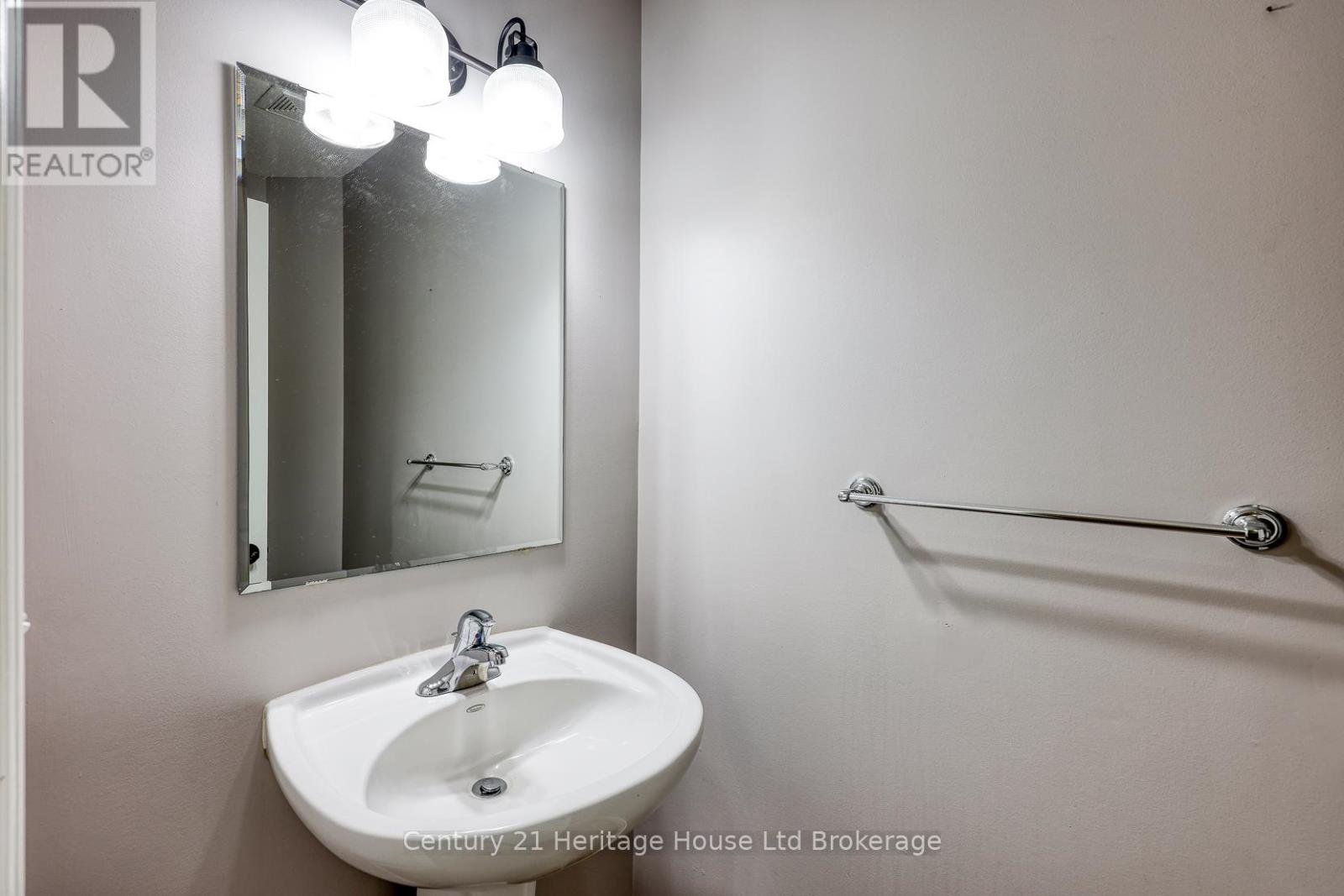 427 Champlain Avenue, Woodstock (Woodstock - South), Ontario  N4V 0B3 - Photo 17 - X13020930