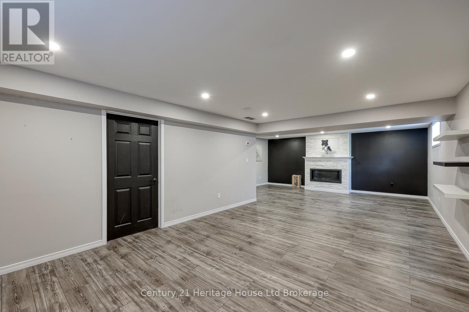 427 Champlain Avenue, Woodstock (Woodstock - South), Ontario  N4V 0B3 - Photo 37 - X13020930