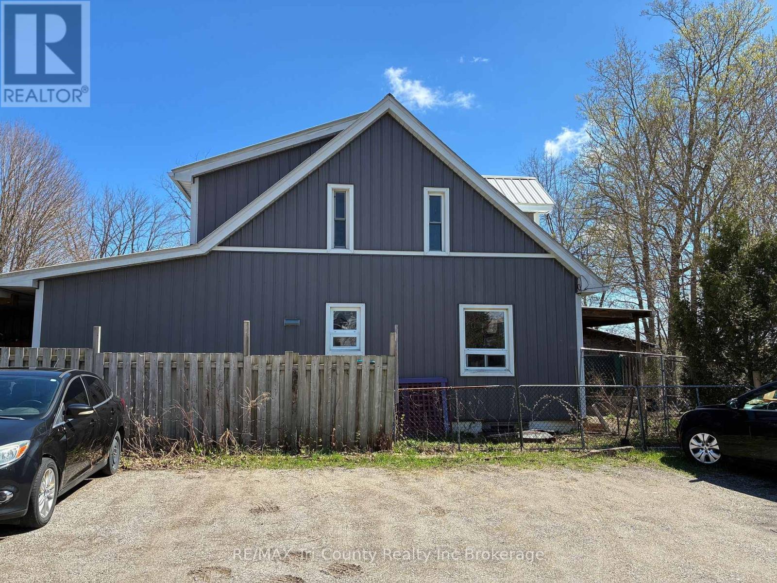 6 Bidwell Street, Tillsonburg, Ontario  N4G 3T3 - Photo 2 - X13021122