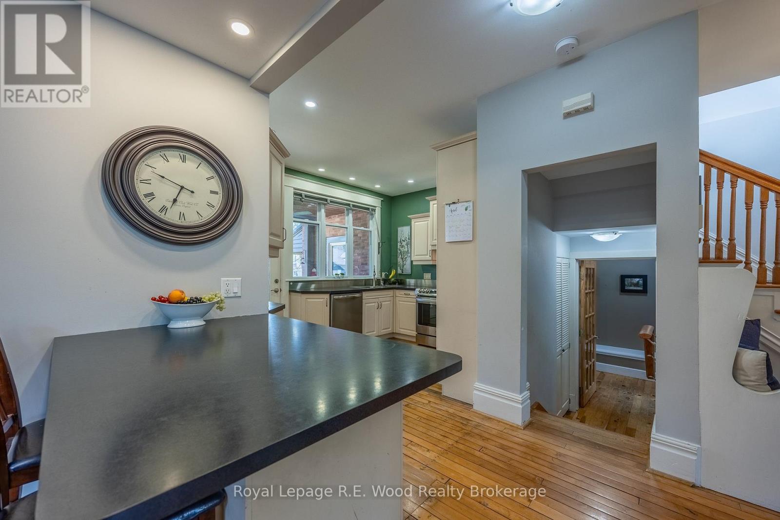 10 George Street, Tillsonburg, Ontario  N4G 2N2 - Photo 5 - X13022606