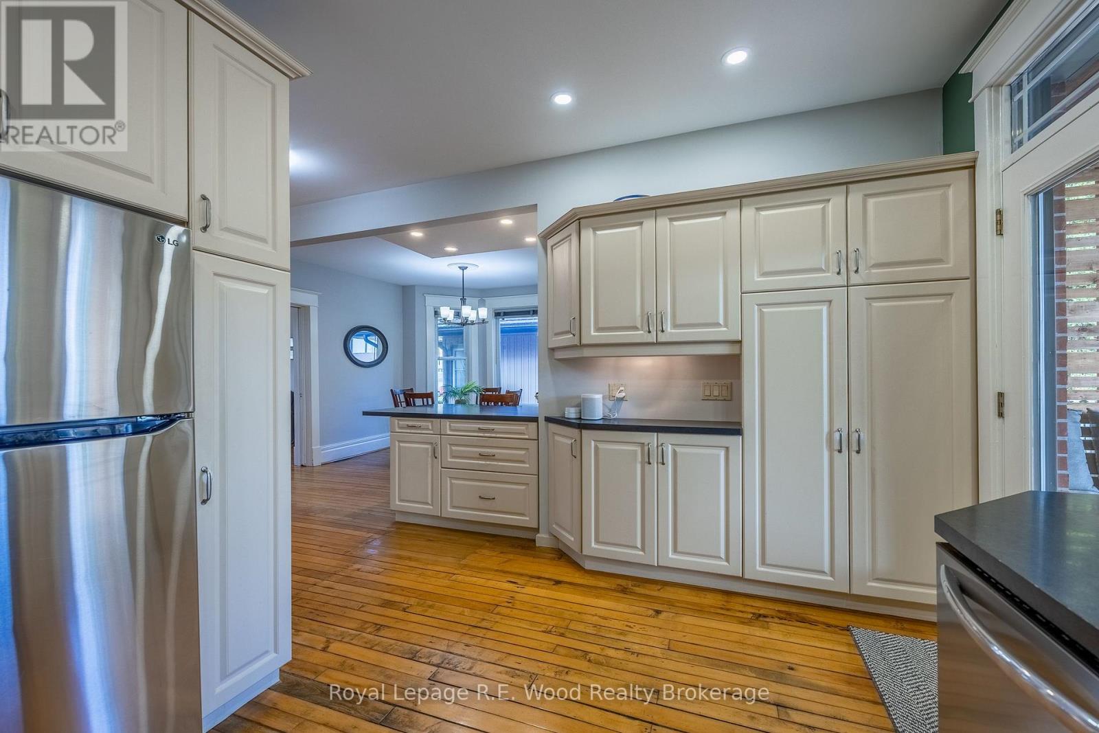 10 George Street, Tillsonburg, Ontario  N4G 2N2 - Photo 8 - X13022606