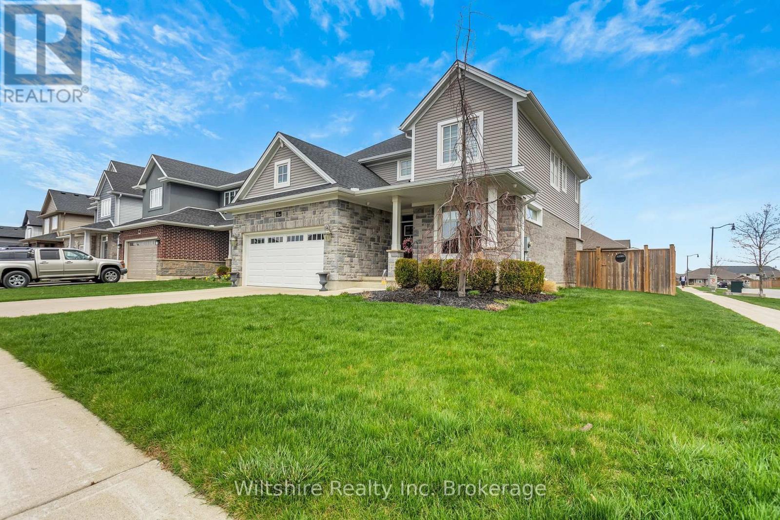 1 Honey Bend, St. Thomas, Ontario  N5P 3S6 - Photo 5 - X13022952