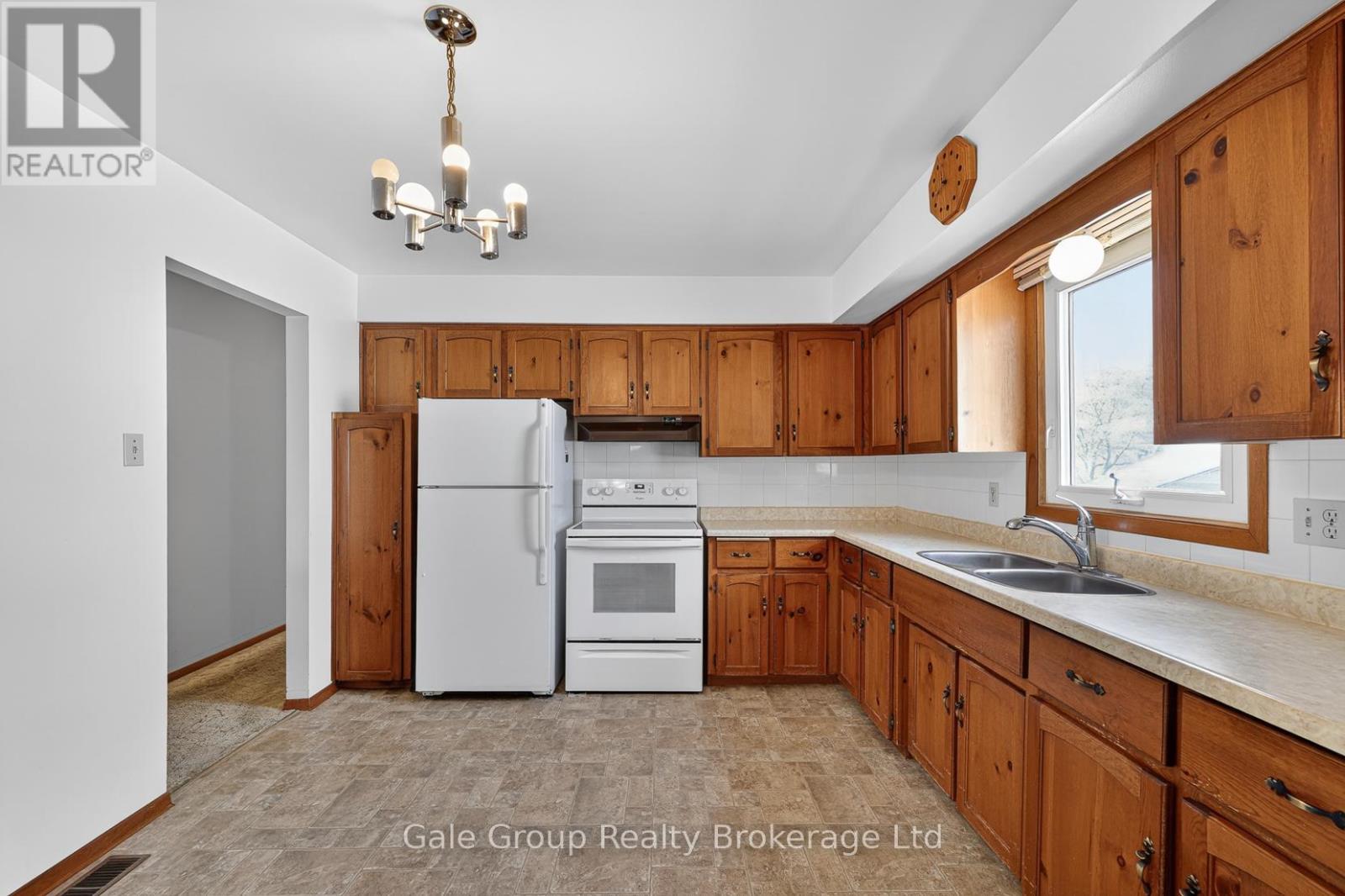 111 Chippewa Avenue, Woodstock (Woodstock - North), Ontario  N4T 1A1 - Photo 10 - X13023468