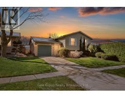 111 CHIPPEWA AVENUE, woodstock (woodstock - north), Ontario