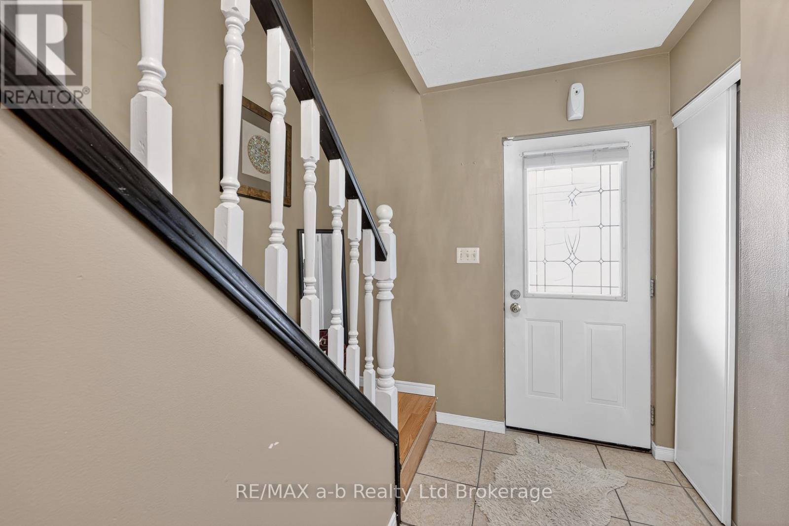 185 Carnegie Street, Ingersoll (Ingersoll - North), Ontario  N5C 1L1 - Photo 6 - X13024026