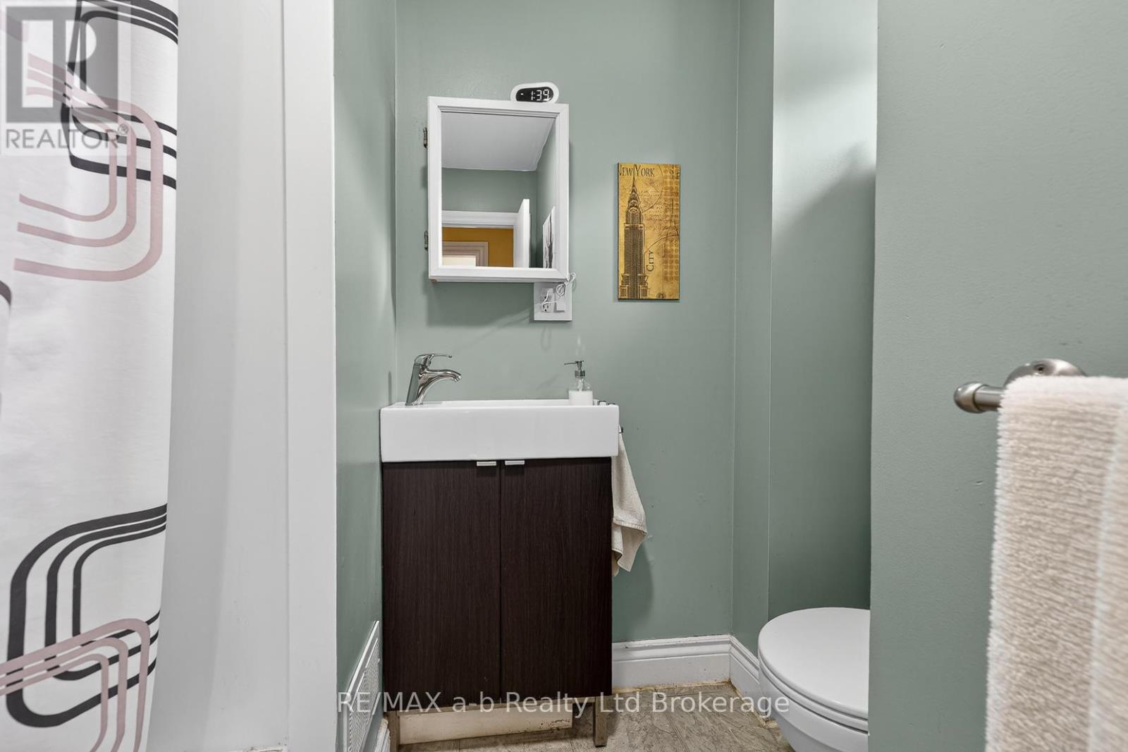 292 Buller Street, Woodstock (Woodstock - North), Ontario  N4S 4M5 - Photo 17 - X13024256