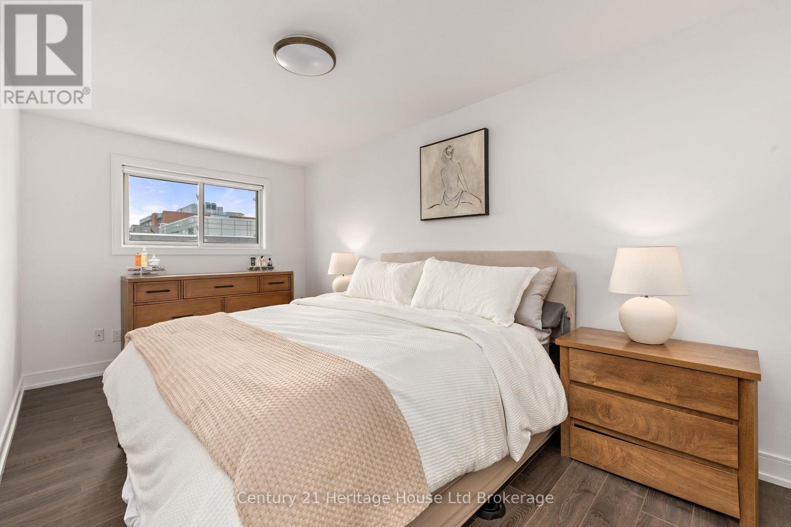 9 San Vito Way, Toronto (Glenfield-Jane Heights), Ontario  M3L 2G7 - Photo 17 - W13025582