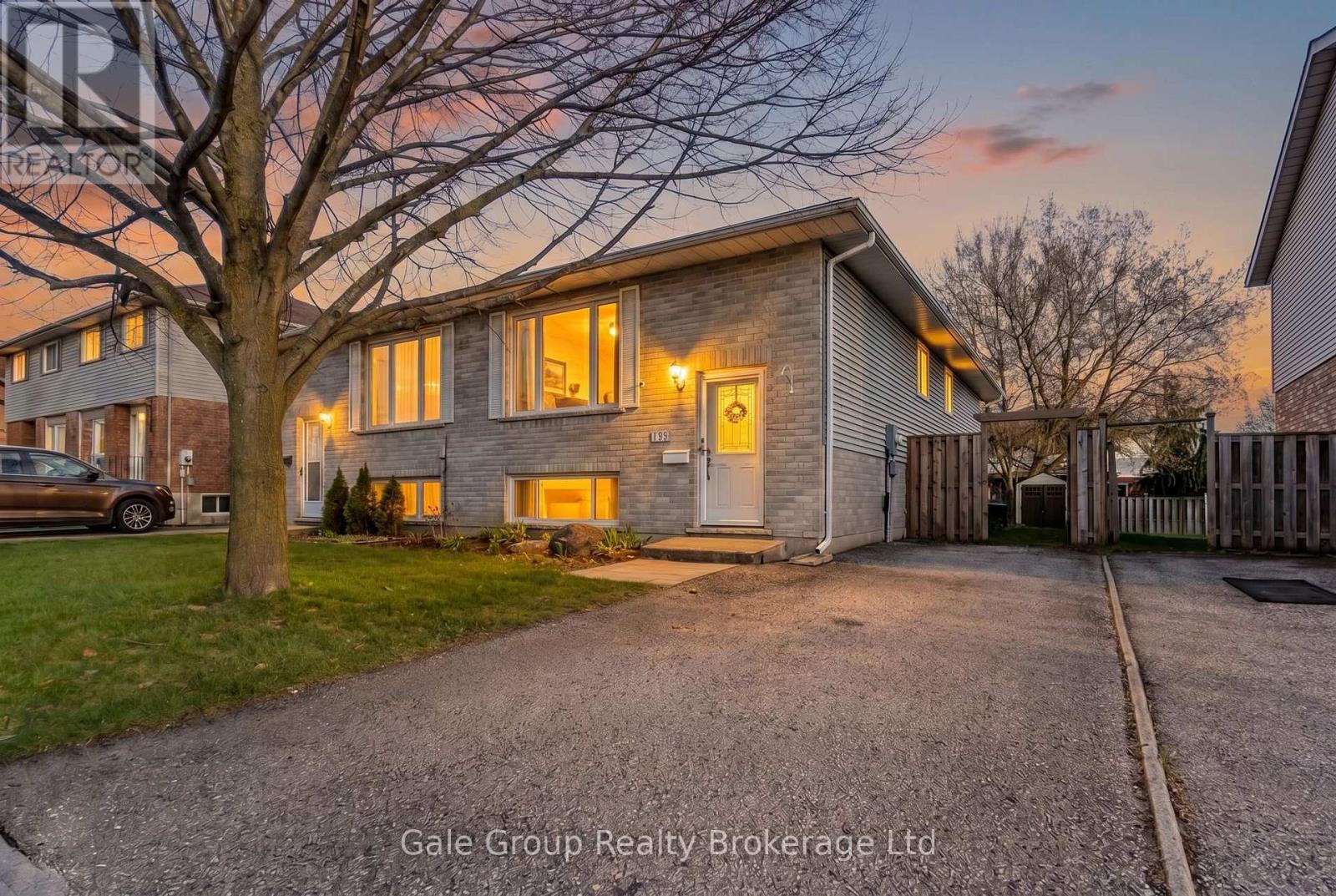 1132 Pearson Drive, Woodstock (Woodstock - North), Ontario  N4S 8V2 - Photo 2 - X13025792