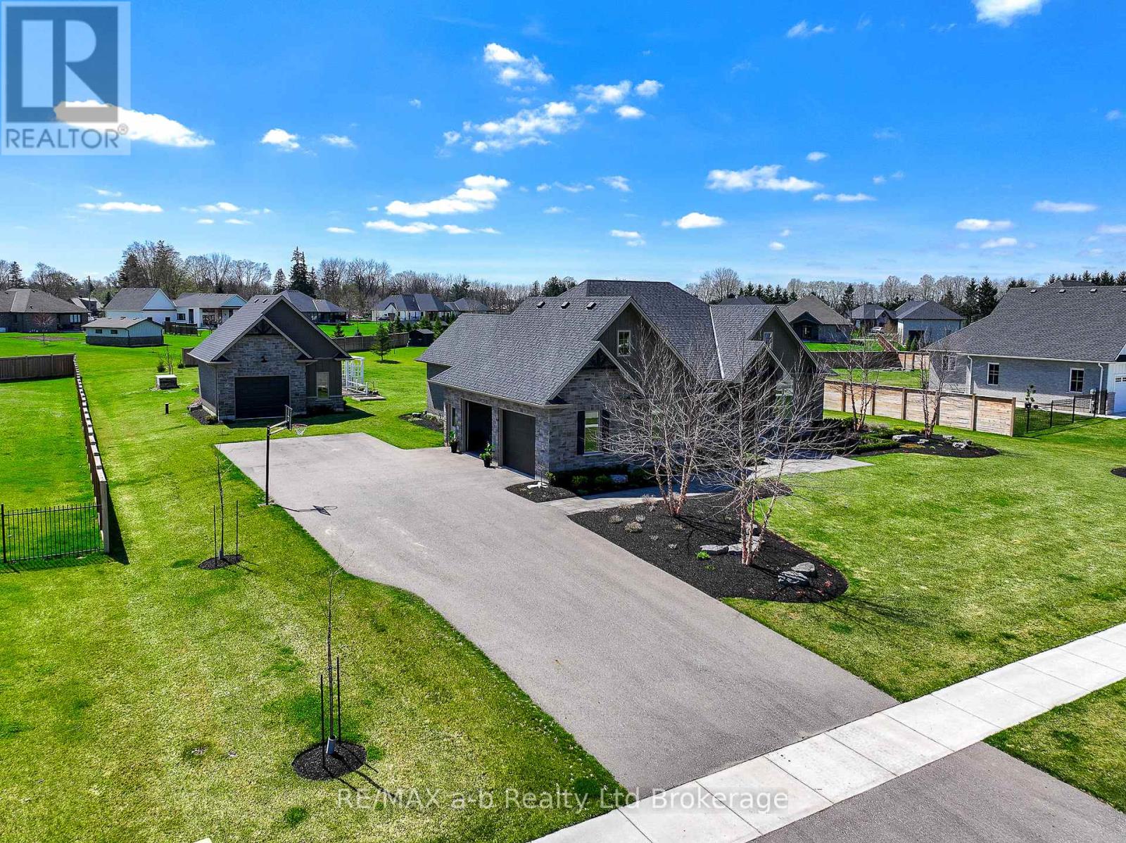 60 August Crescent, Norwich (Otterville), Ontario  N0J 1R0 - Photo 4 - X13025958