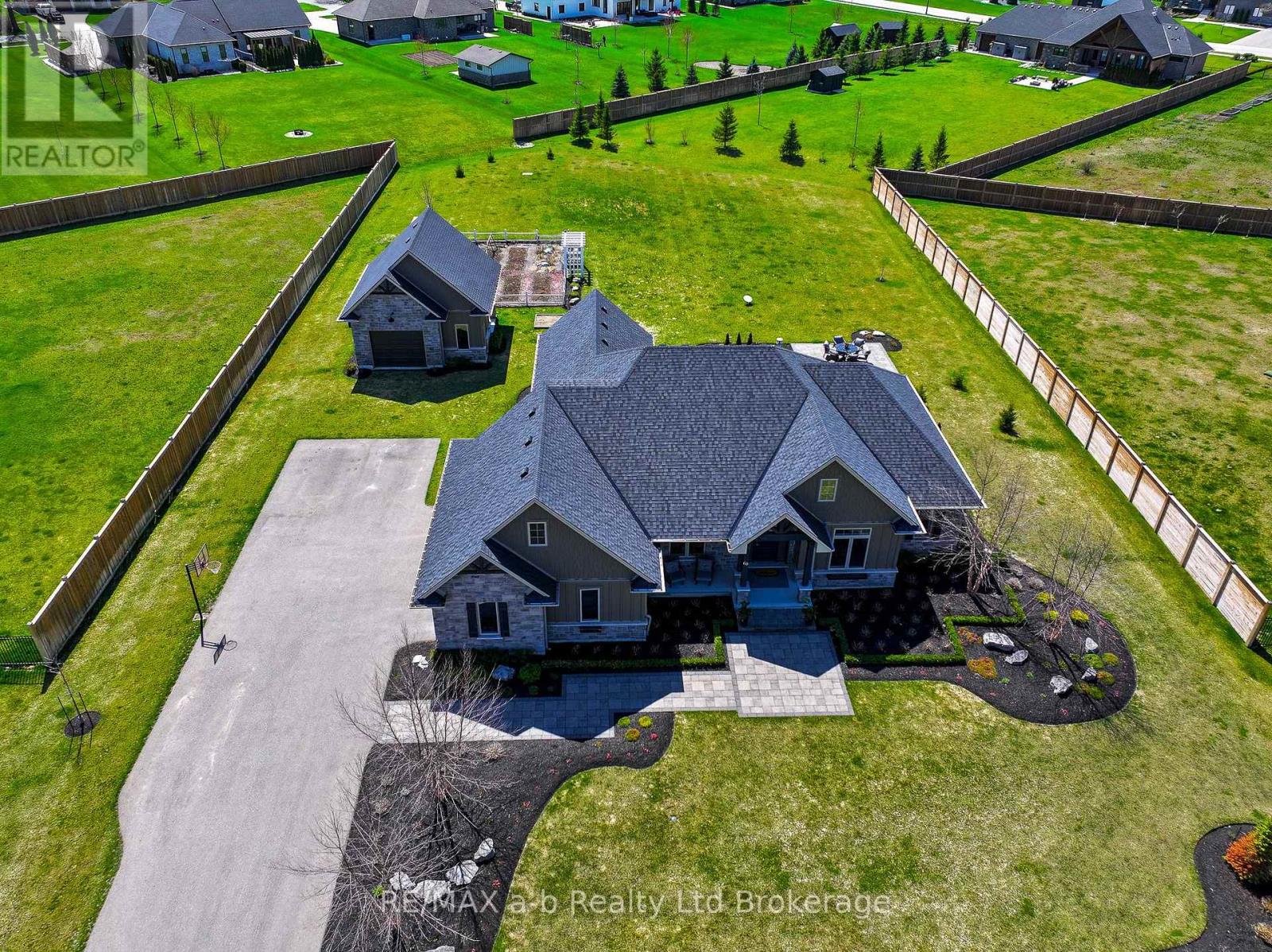 60 August Crescent, Norwich (Otterville), Ontario  N0J 1R0 - Photo 6 - X13025958