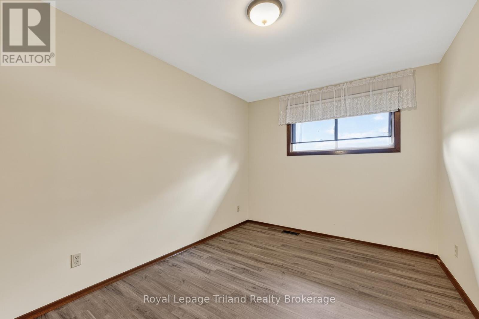 128 Loveys Street E, East Zorra-Tavistock (Hickson), Ontario  N0J 1L0 - Photo 17 - X13026944