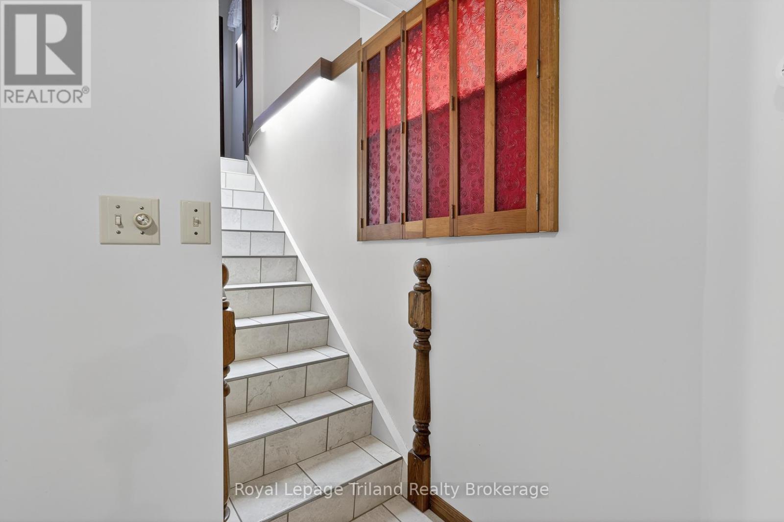 128 Loveys Street E, East Zorra-Tavistock (Hickson), Ontario  N0J 1L0 - Photo 18 - X13026944