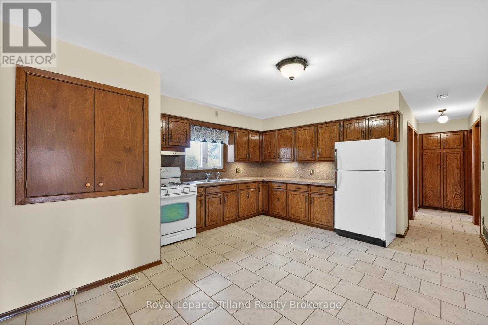 128 Loveys Street E, East Zorra-Tavistock (Hickson), Ontario  N0J 1L0 - Photo 8 - X13026944