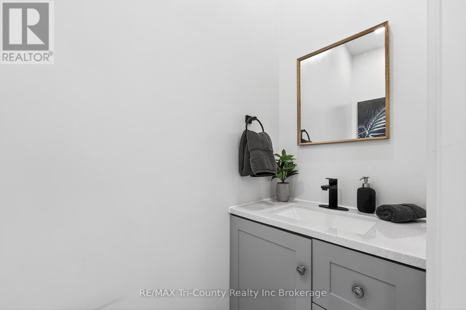 394 Wellington Street, Ingersoll (Ingersoll - South), Ontario  N5C 1T6 - Photo 13 - X13027094