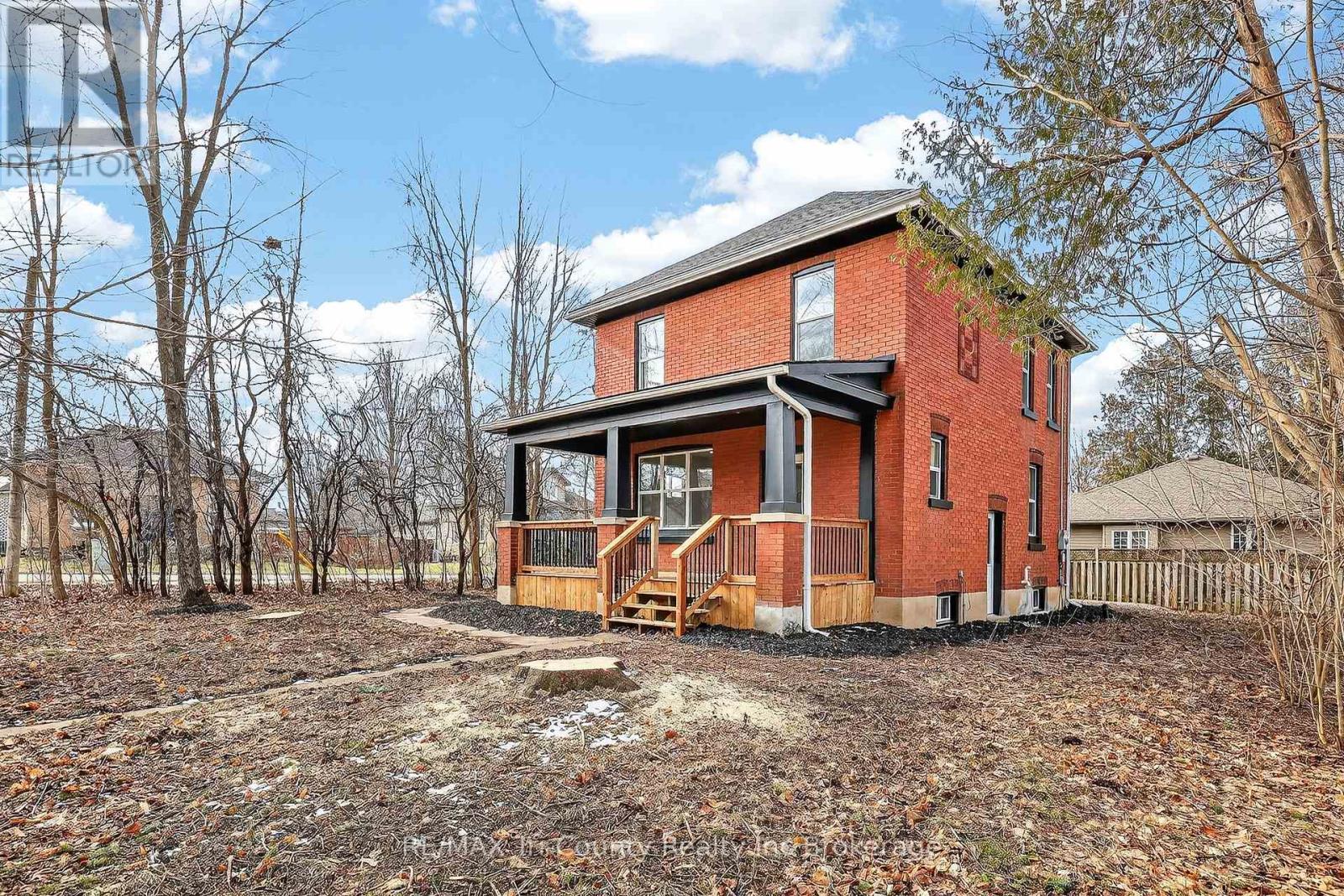 394 Wellington Street, Ingersoll (Ingersoll - South), Ontario  N5C 1T6 - Photo 2 - X13027094