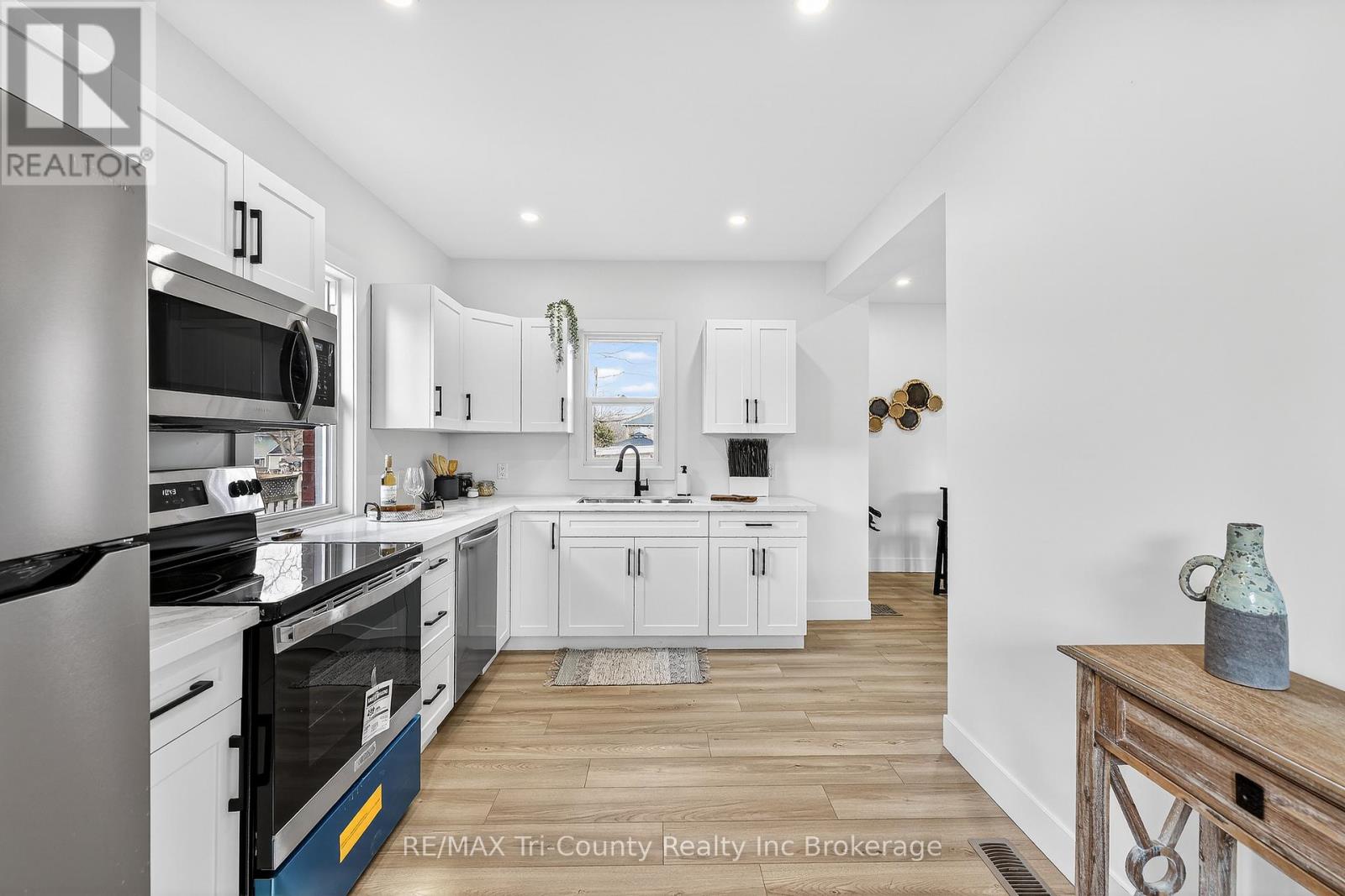 394 Wellington Street, Ingersoll (Ingersoll - South), Ontario  N5C 1T6 - Photo 4 - X13027094