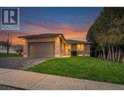 2 PALMER STREET W, norwich (norwich town), Ontario