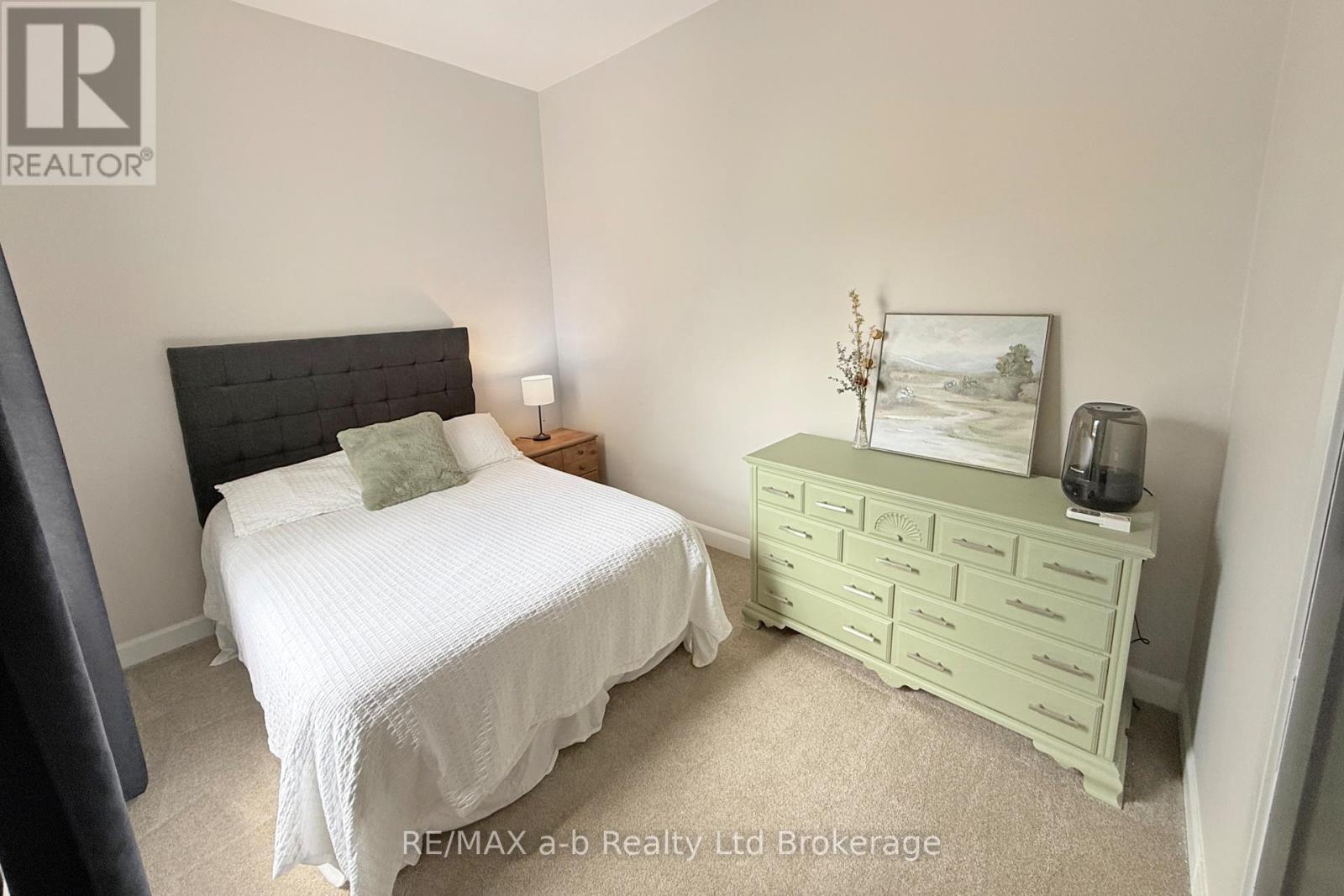 688 Henry Street, Woodstock (Woodstock - South), Ontario  N4S 1Y3 - Photo 25 - X13032432