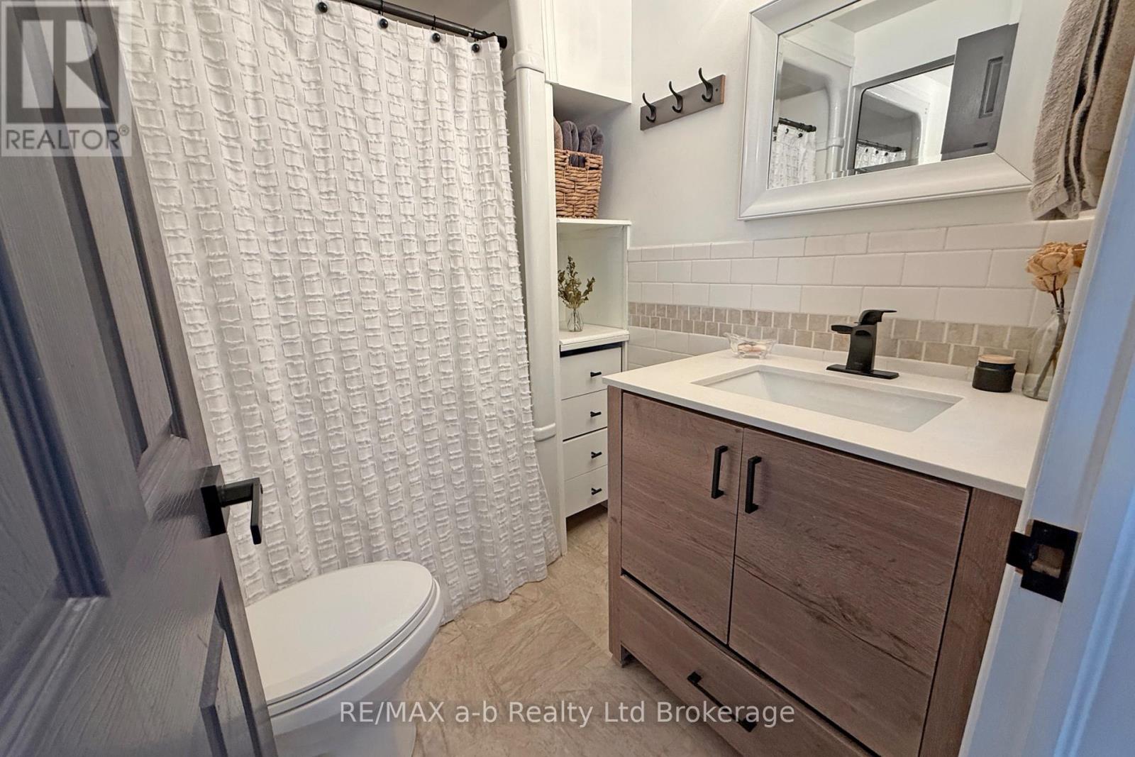 688 Henry Street, Woodstock (Woodstock - South), Ontario  N4S 1Y3 - Photo 26 - X13032432