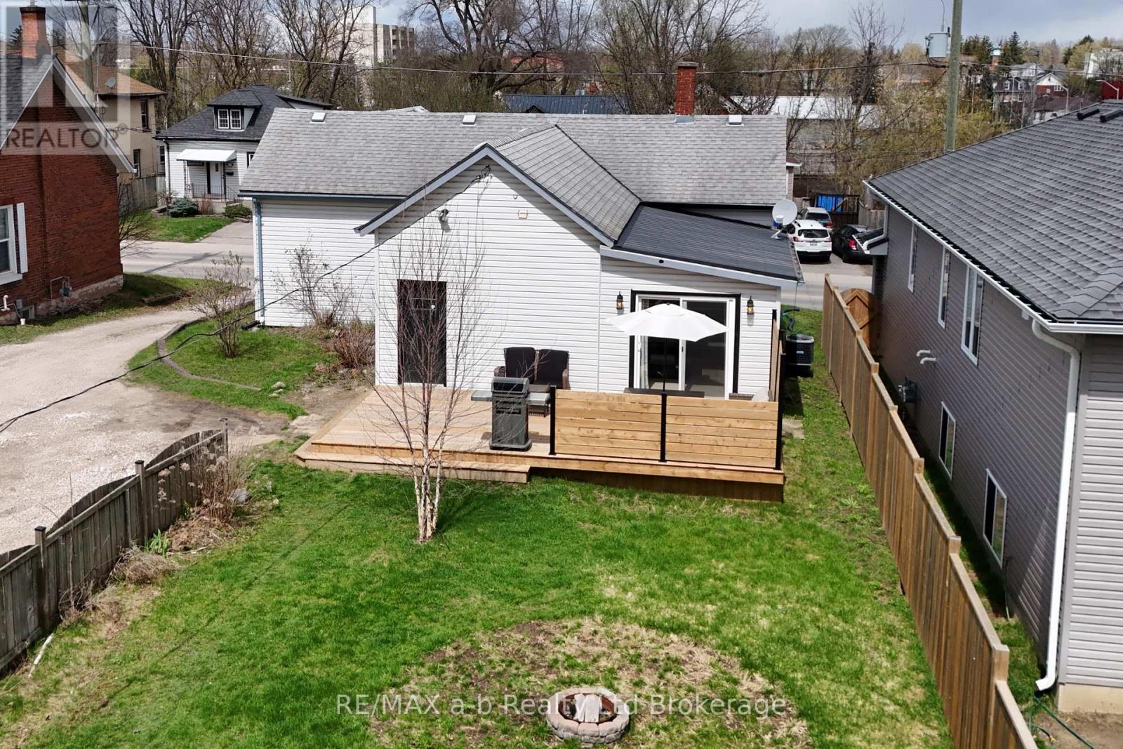 688 Henry Street, Woodstock (Woodstock - South), Ontario  N4S 1Y3 - Photo 38 - X13032432