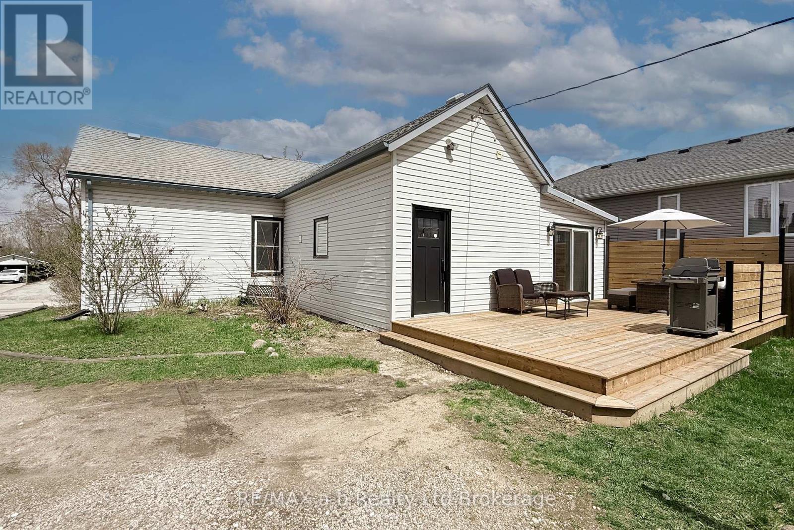 688 Henry Street, Woodstock (Woodstock - South), Ontario  N4S 1Y3 - Photo 39 - X13032432