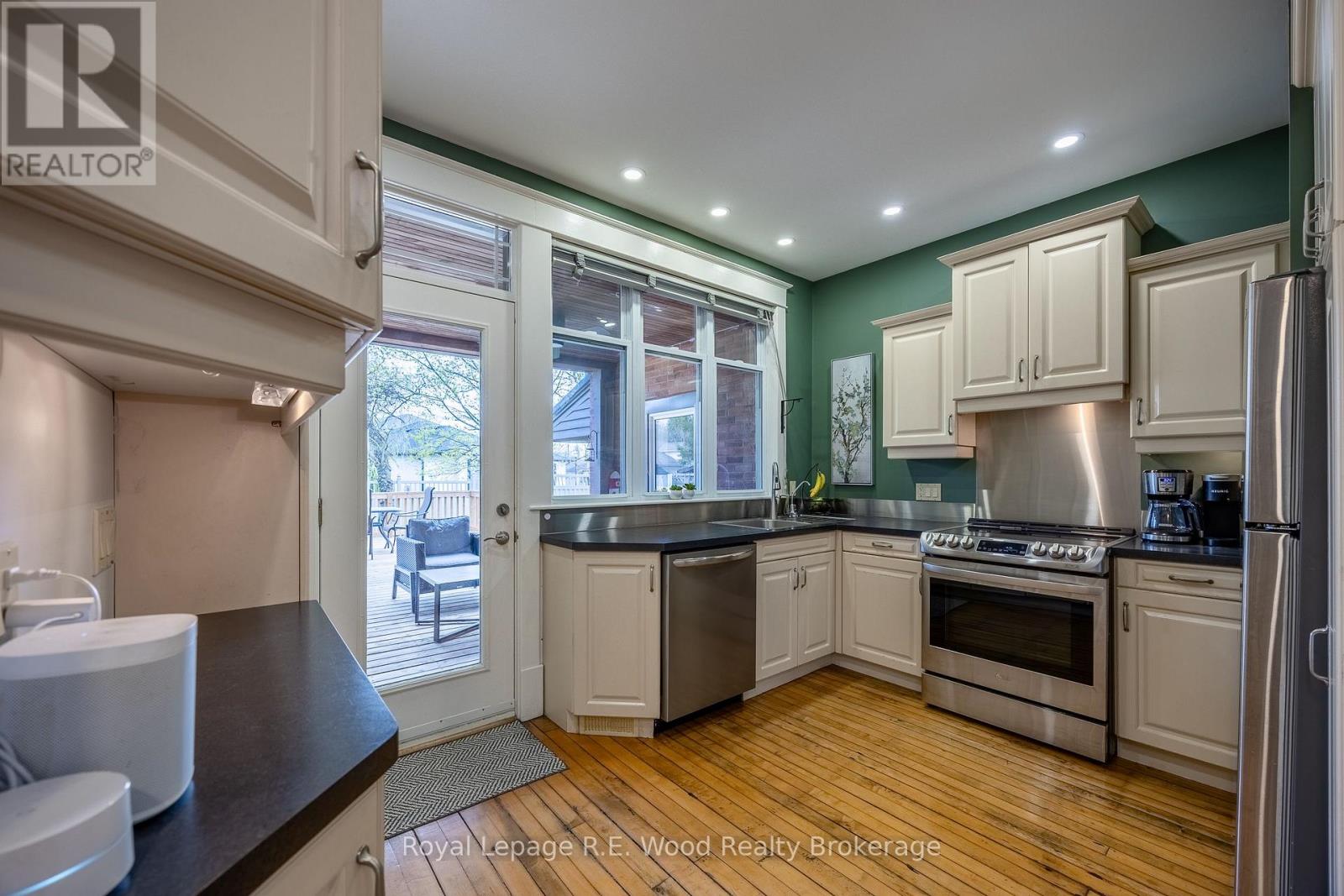10 George Street, Tillsonburg, Ontario  N4G 2N2 - Photo 6 - X13047456