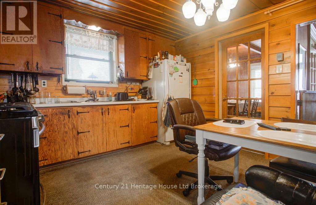 242 Wonham Street S, Ingersoll (Ingersoll - South), Ontario  N5C 2Z6 - Photo 9 - X13048658