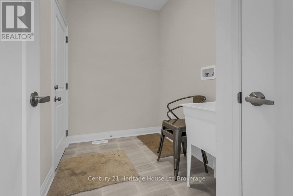 230 Middleton Street, Zorra (Thamesford), Ontario  N0M 2M0 - Photo 27 - X13049690