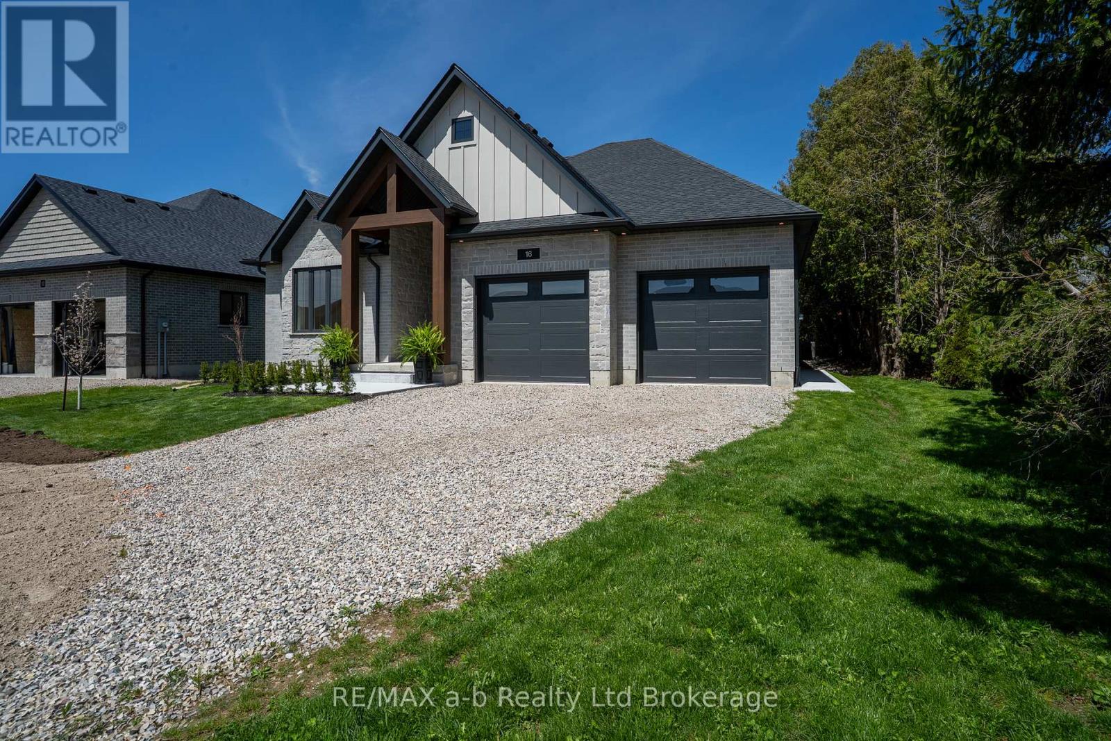 16 Cornwell Crescent, Norwich (Norwich Town), Ontario  N0J 1P0 - Photo 2 - X13058900