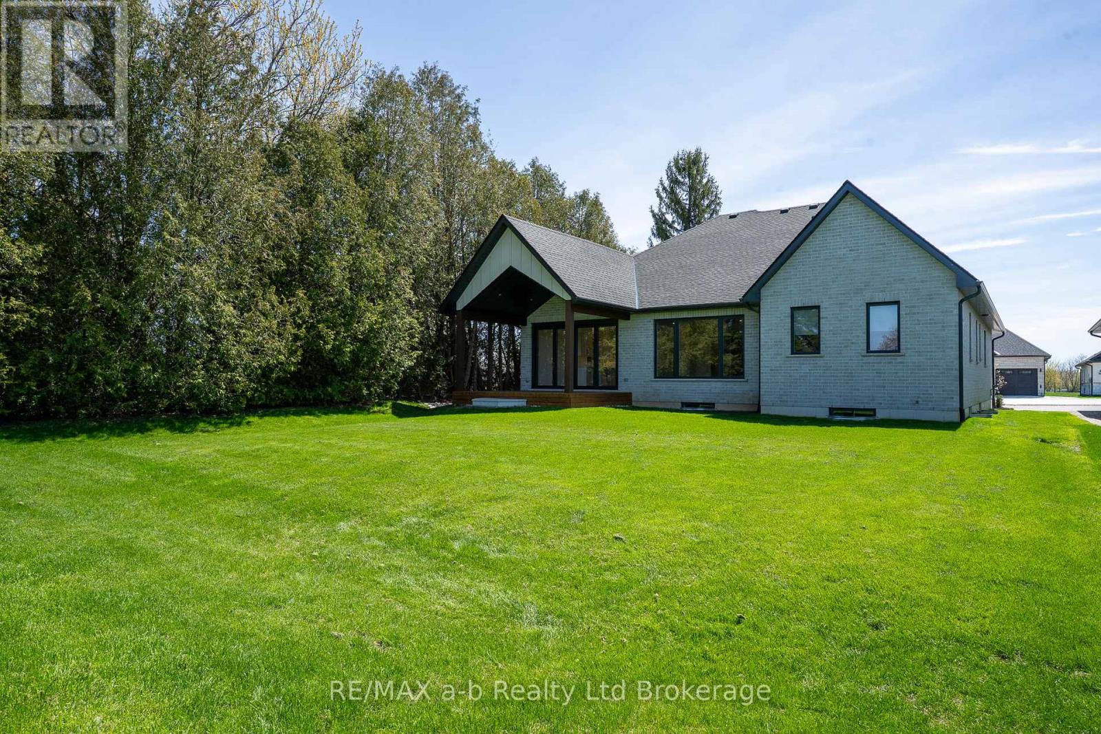 16 Cornwell Crescent, Norwich (Norwich Town), Ontario  N0J 1P0 - Photo 3 - X13058900