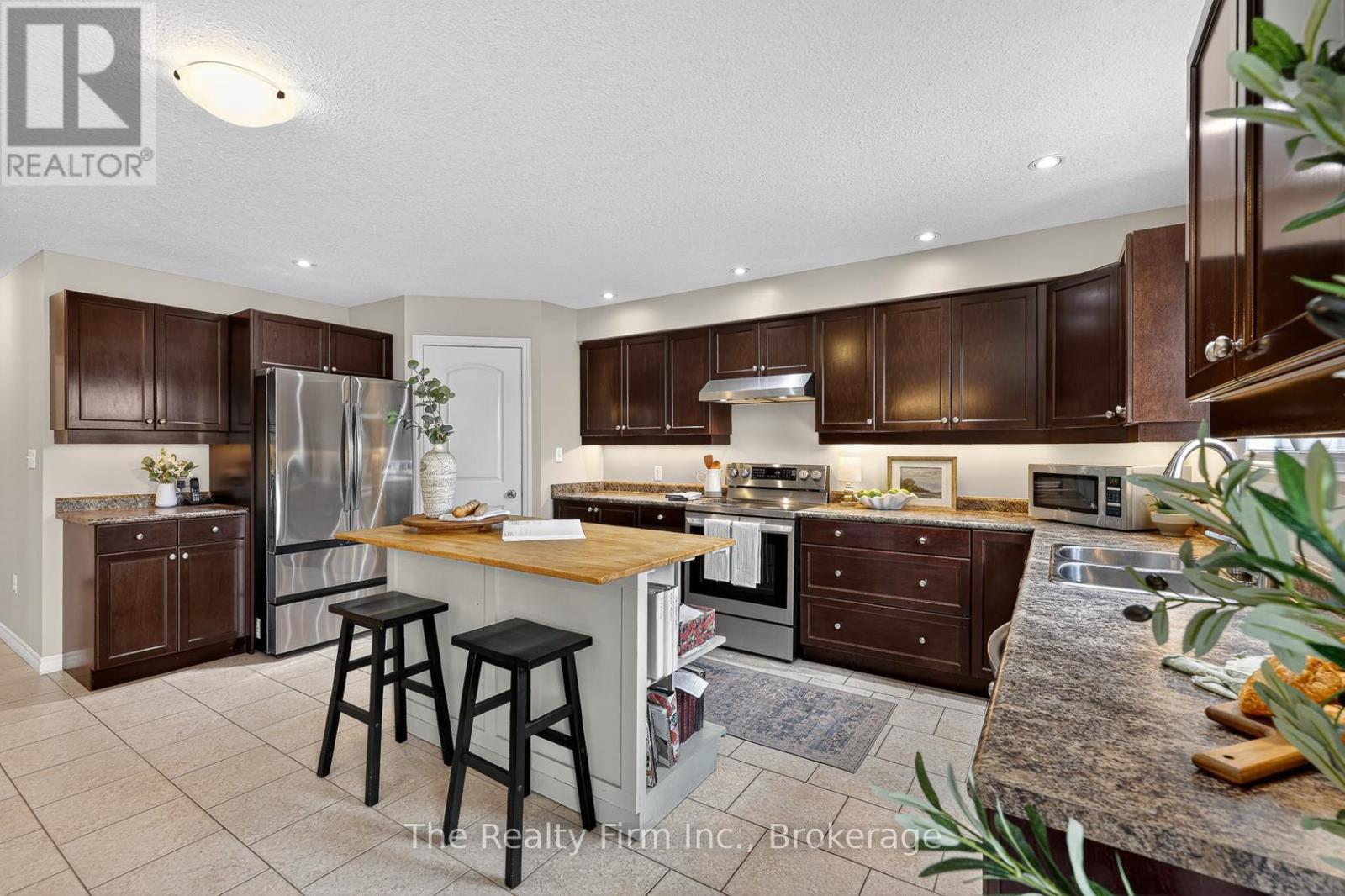 155 Forestway Trail, Woodstock (Woodstock - South), Ontario  N4S 9A7 - Photo 16 - X13059674