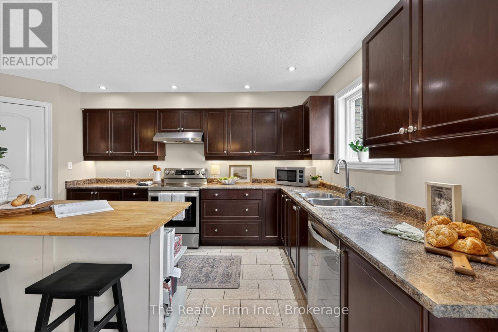 155 Forestway Trail, Woodstock (Woodstock - South), Ontario  N4S 9A7 - Photo 19 - X13059674