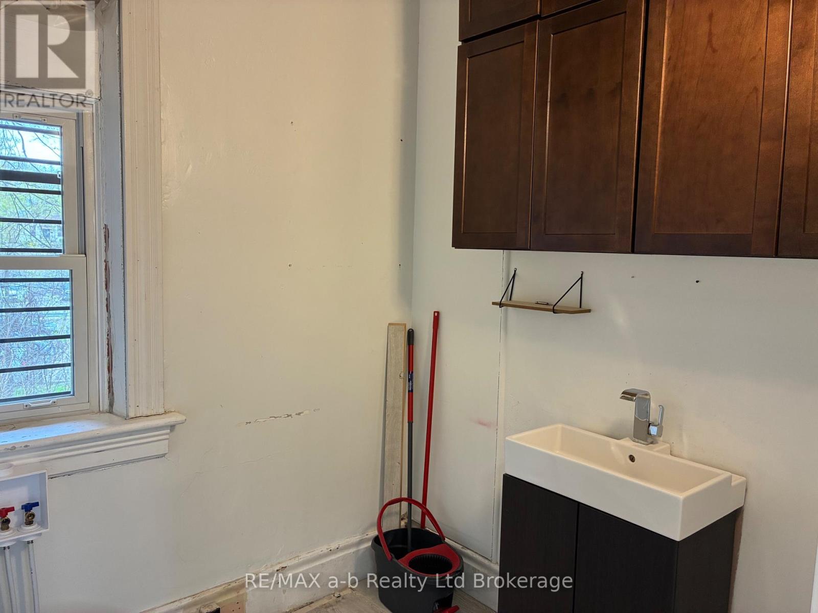 151 Thames Street S, Ingersoll (Ingersoll - South), Ontario  N5C 2T3 - Photo 10 - X13061898