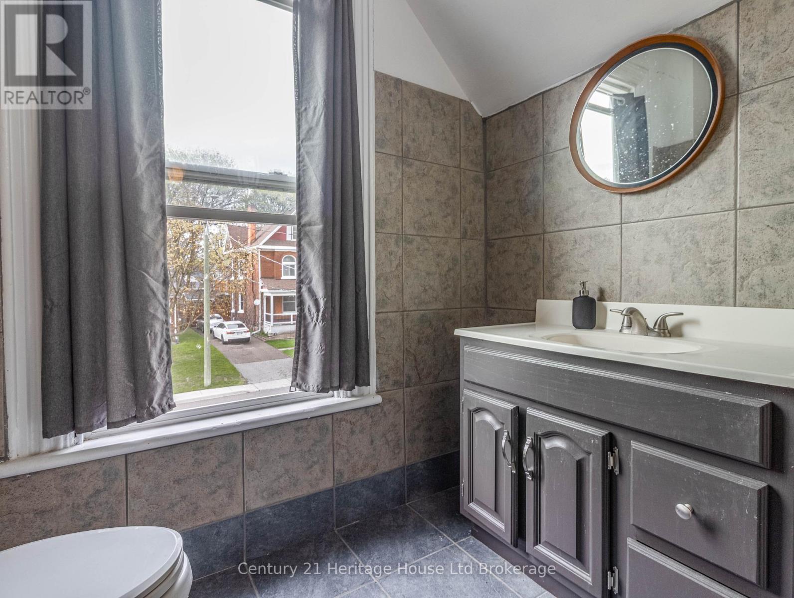 552 Hatch Street, Woodstock (Woodstock - South), Ontario  N4S 1N6 - Photo 17 - X13065580