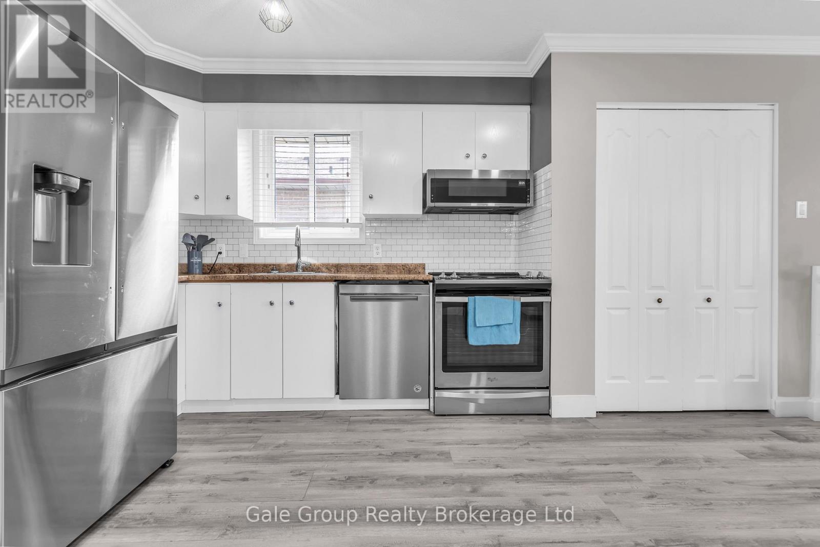 1137 Pearson Drive, Woodstock (Woodstock - North), Ontario  N4S 8J4 - Photo 4 - X13067680