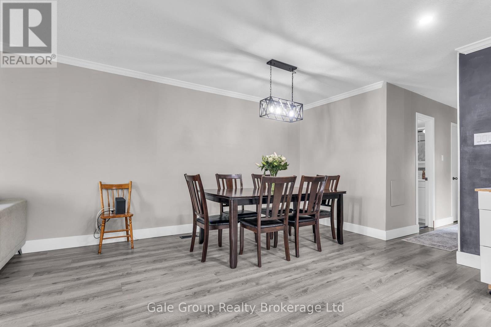 1137 Pearson Drive, Woodstock (Woodstock - North), Ontario  N4S 8J4 - Photo 6 - X13067680