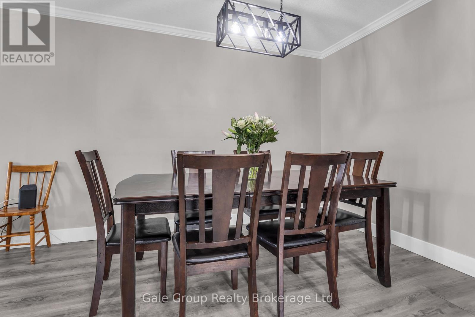 1137 Pearson Drive, Woodstock (Woodstock - North), Ontario  N4S 8J4 - Photo 8 - X13067680