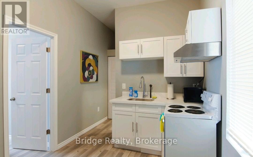 144 Adelaide Street N, London East (East L), Ontario  N6B 3G8 - Photo 11 - X13069322